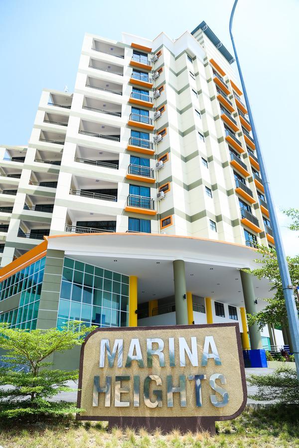 Marina Heights Resort Lumut Exterior photo